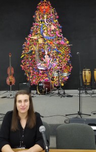 Presenting my work in the main venue Sala Che Guevara under the patronage of Yemaya and not far from music instruments!