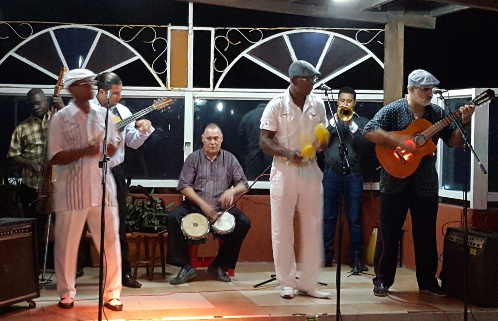 Septeto Nacional Ignacio Piñeiro playing en vivo!