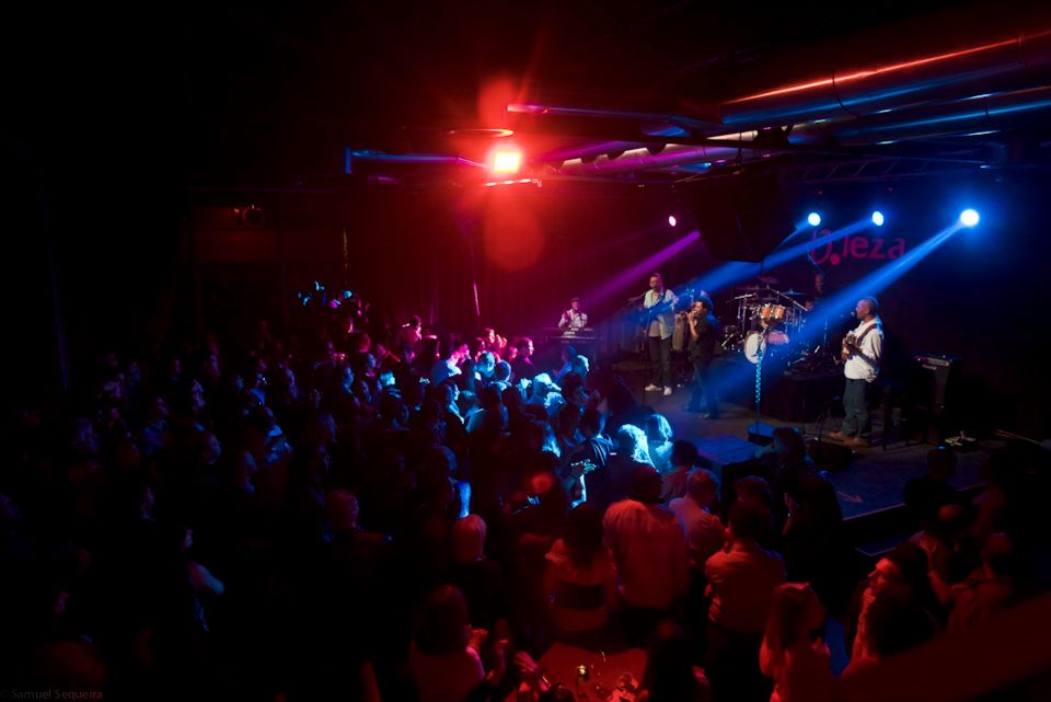 bleza resident band by samuel sequeira (from www.lisboafricana.com, by Samuel Sequeira)