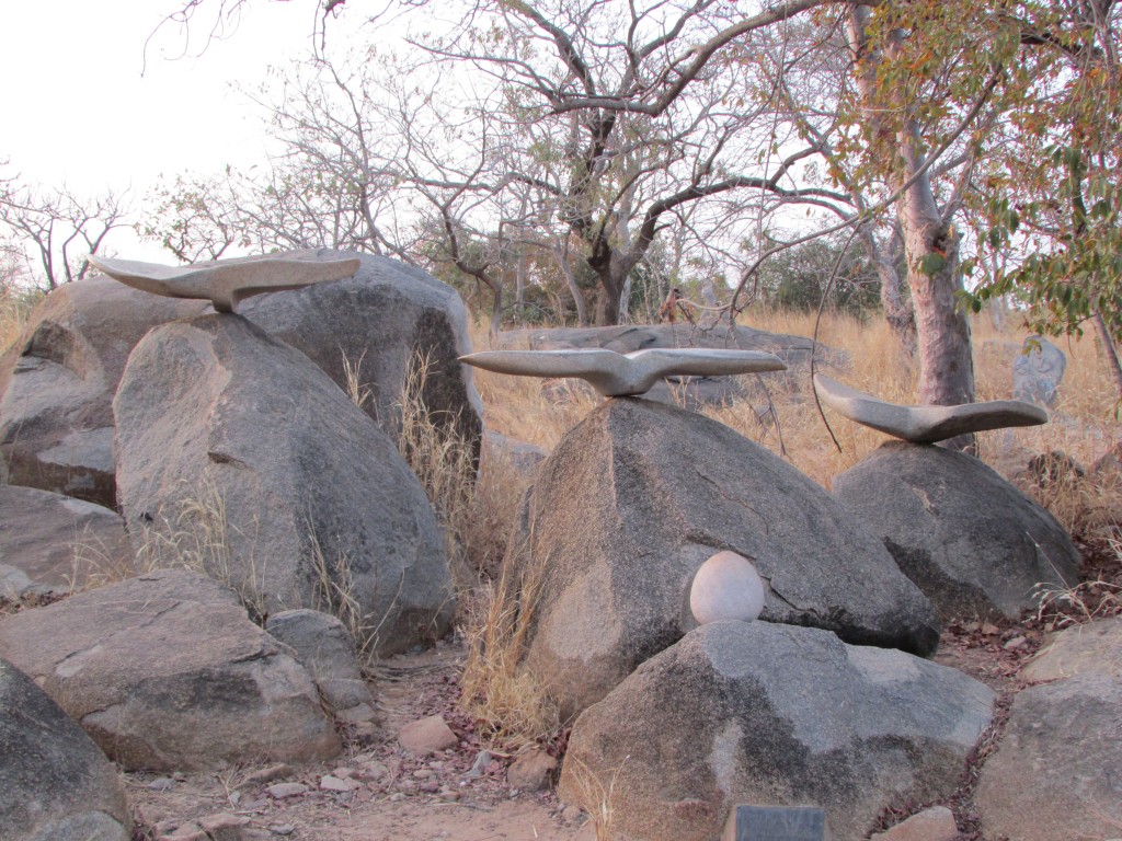 Sculptures of Loango site