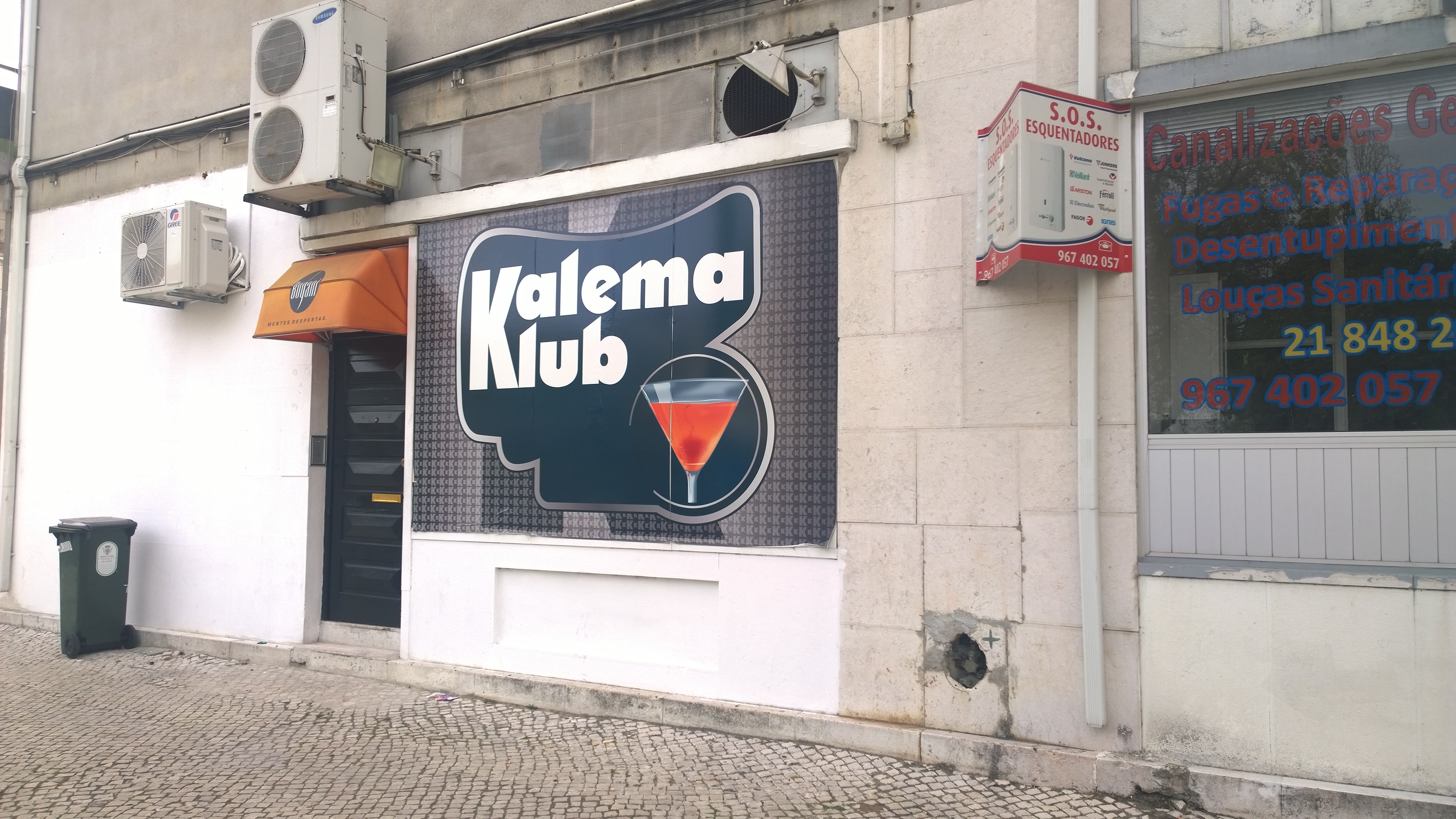 Entrance to Kalema Club