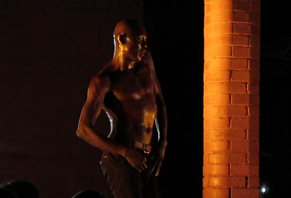 Solo performance piece 'C'est à dire' by Seydou Boro